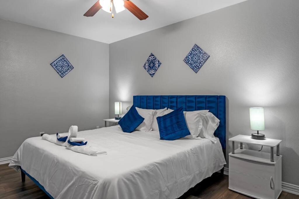 Family Friendly 2bdrm-walk To At&t/cowboys Stadium *