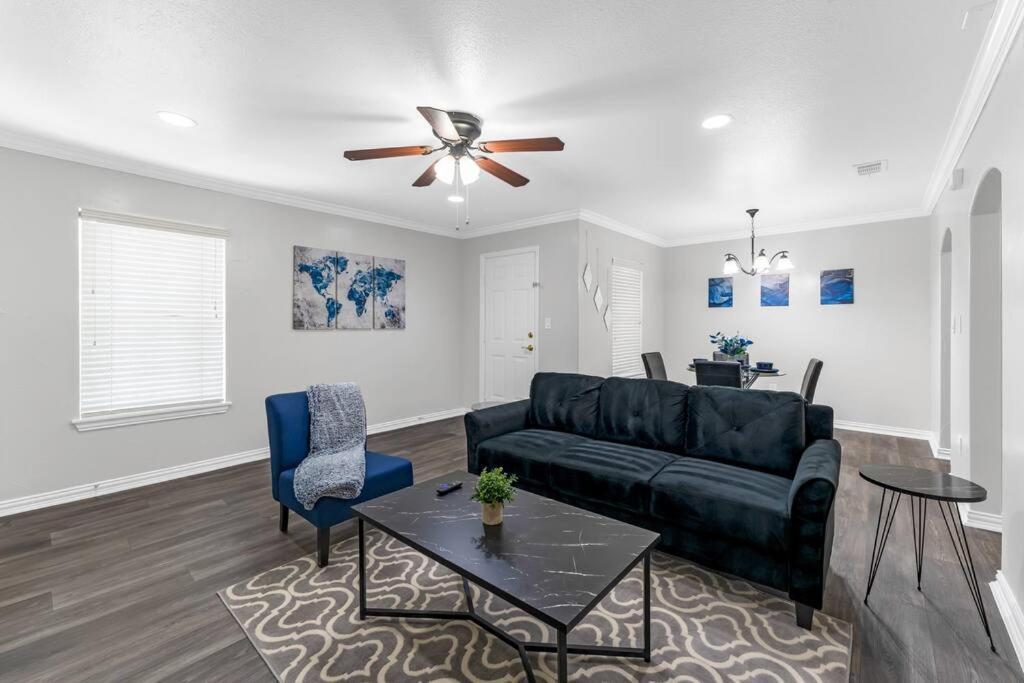 Family Friendly 2bdrm-walk To At&t/cowboys Stadium Arlington