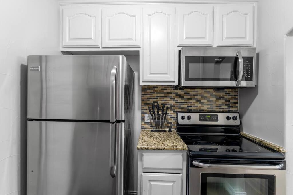 Family Friendly 2bdrm-walk To At&t/cowboys Stadium *