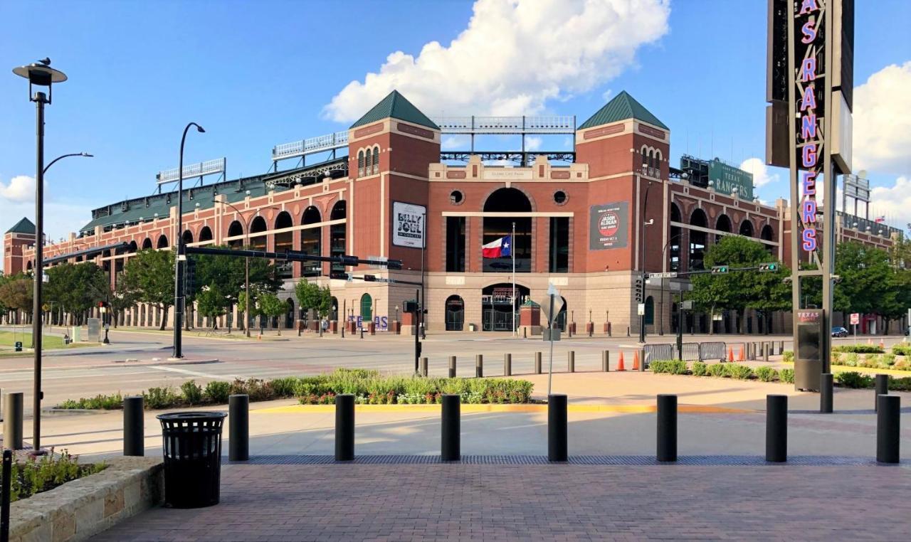 Family Friendly 2bdrm-walk To At&t/cowboys Stadium Arlington